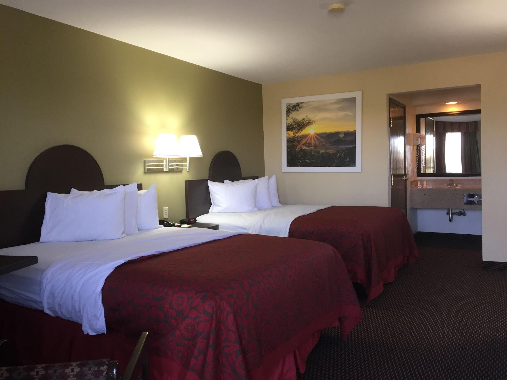 Days By Wyndham Tucson Airport Hotel 3*