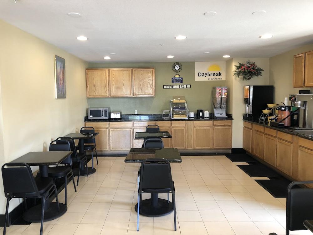 Days By Wyndham Tucson Airport 3* Drexel Heights