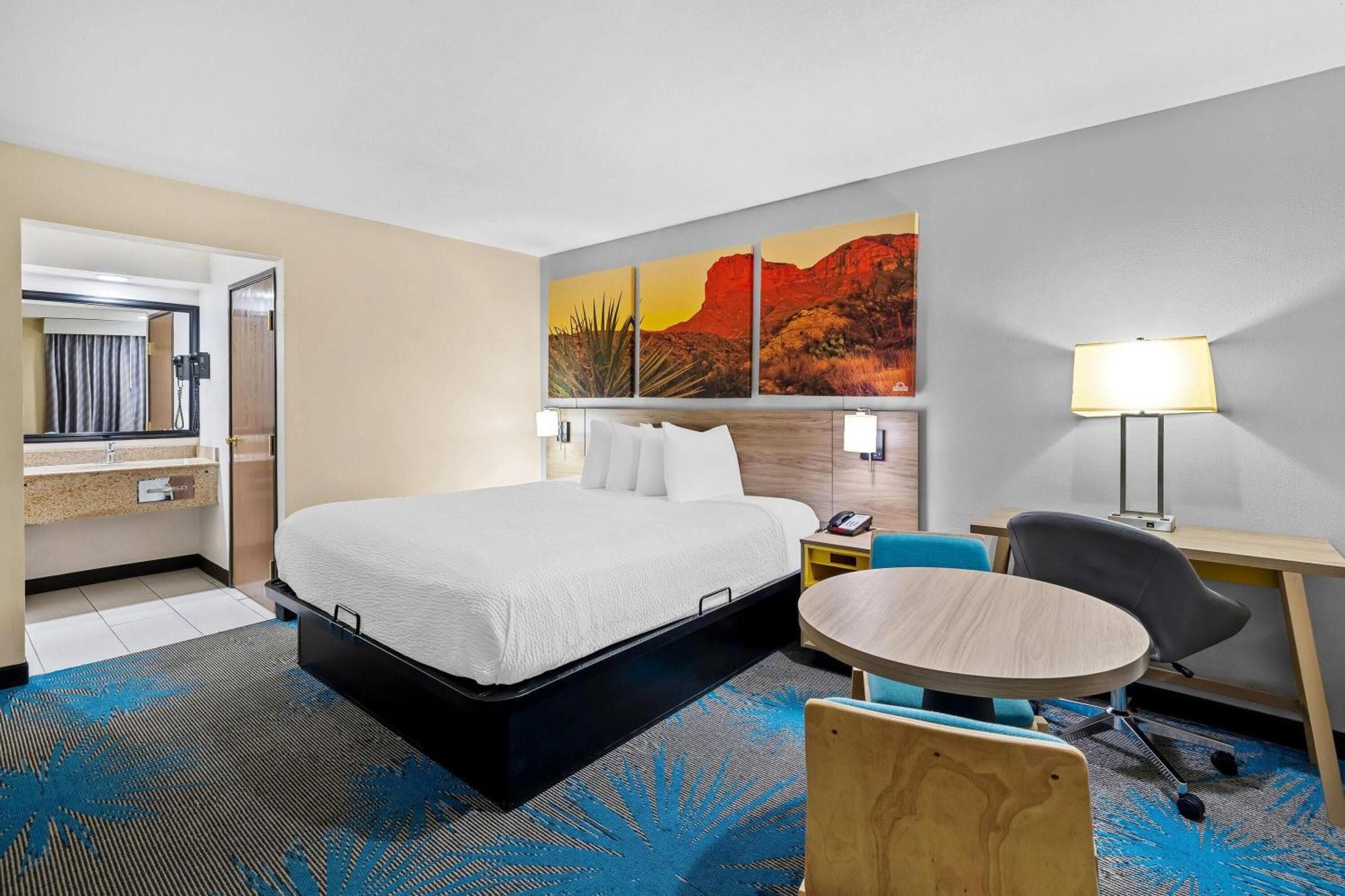 Days By Wyndham Tucson Airport 3*