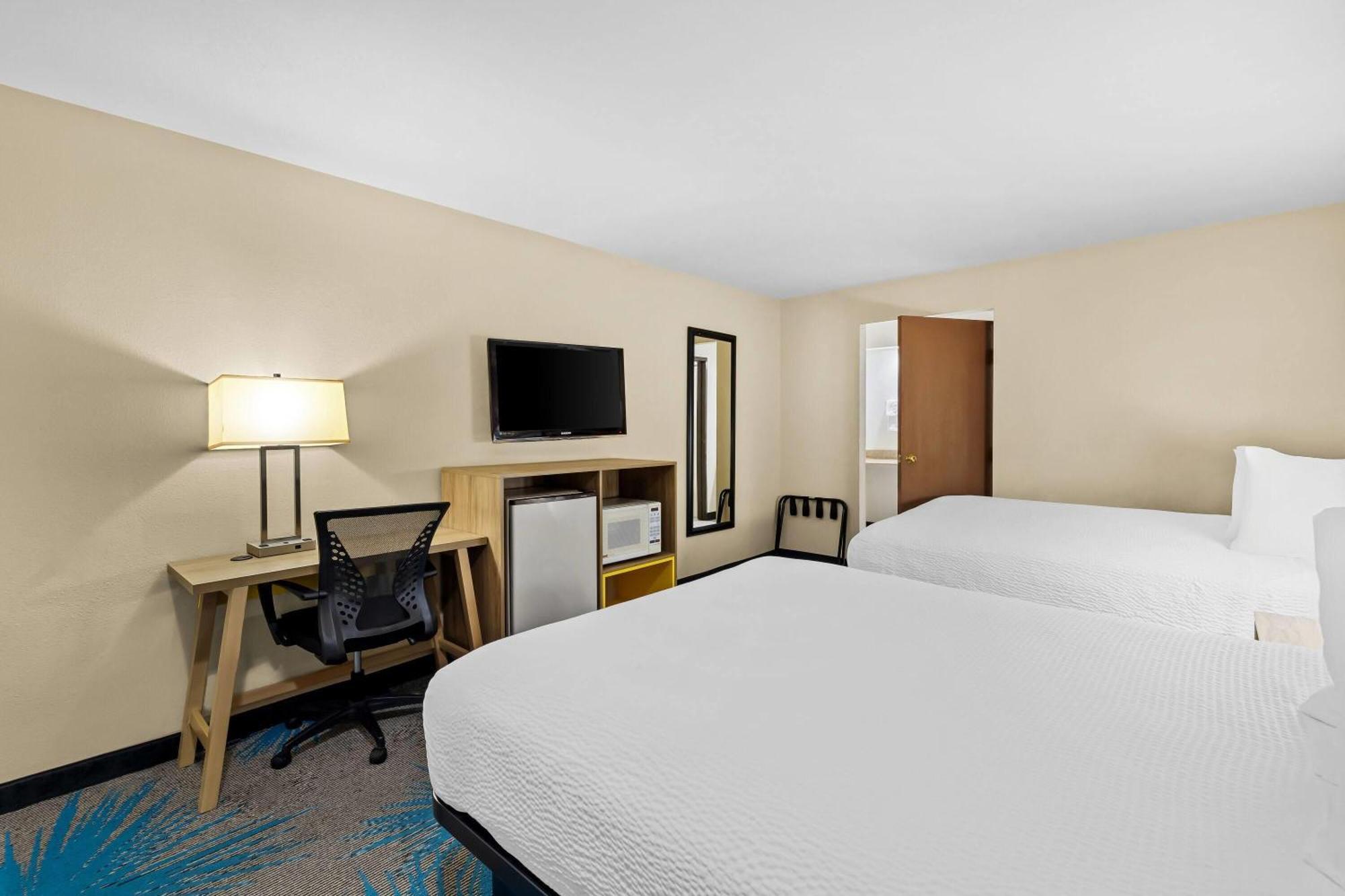 Days By Wyndham Tucson Airport Hotel 3*