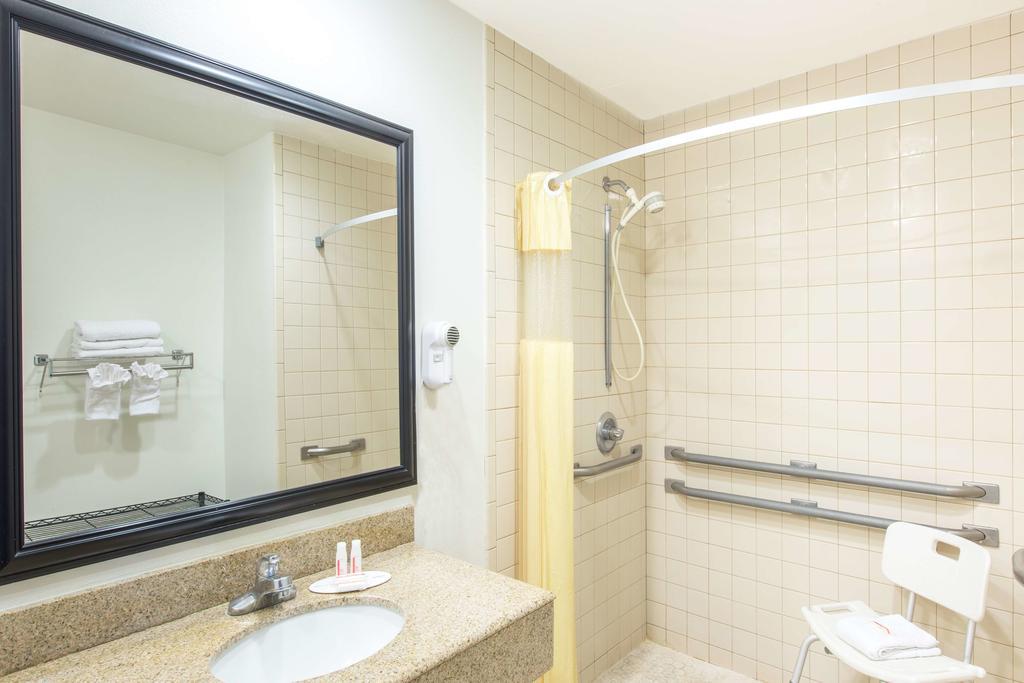 Hotel Days By Wyndham Tucson Airport