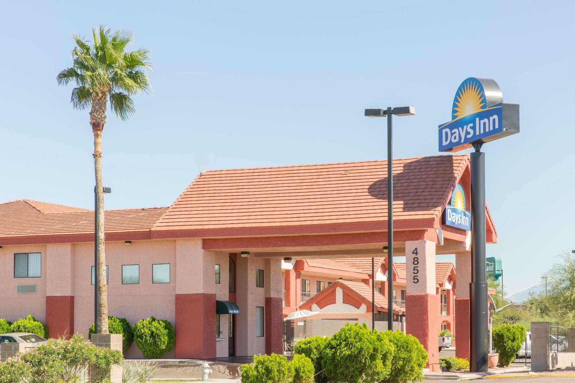 Days By Wyndham Tucson Airport Hotel 3*